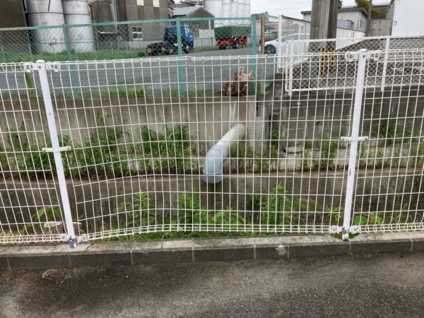 某回転寿司チェーン店舗津福店フェンス工事の画像