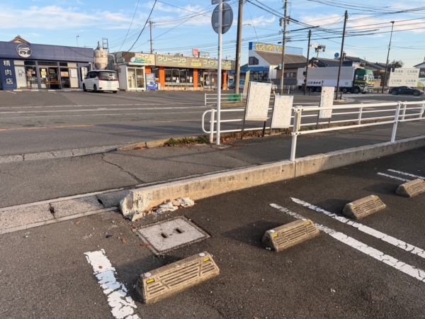 某薬局店舗外構工事の画像