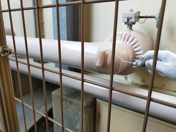 福岡市中央区　共用鉄部塗装工事　某マンションの画像