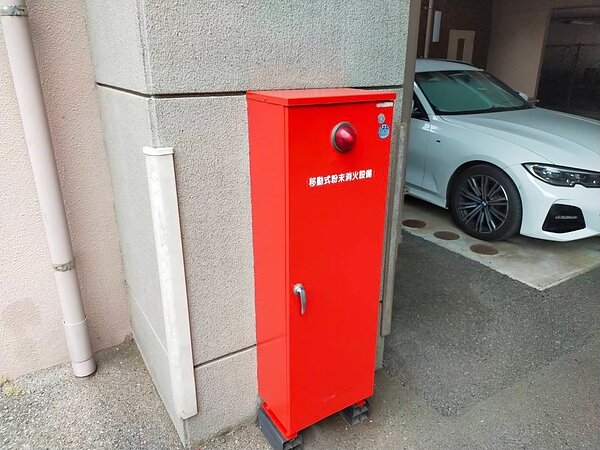 福岡市中央区　共用鉄部塗装工事　某マンションの画像