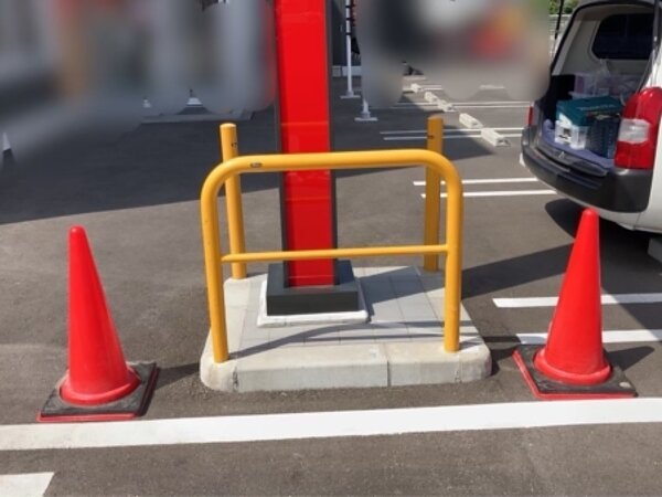 某ファストフード店舗諸岡店バリカー工事の画像