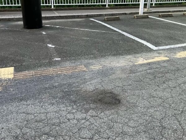 某衣服屋店舗長尾店点字ブロック工事の画像