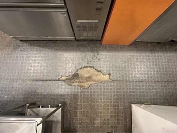 某飲食店舗筑紫野店長尺シート張りの画像